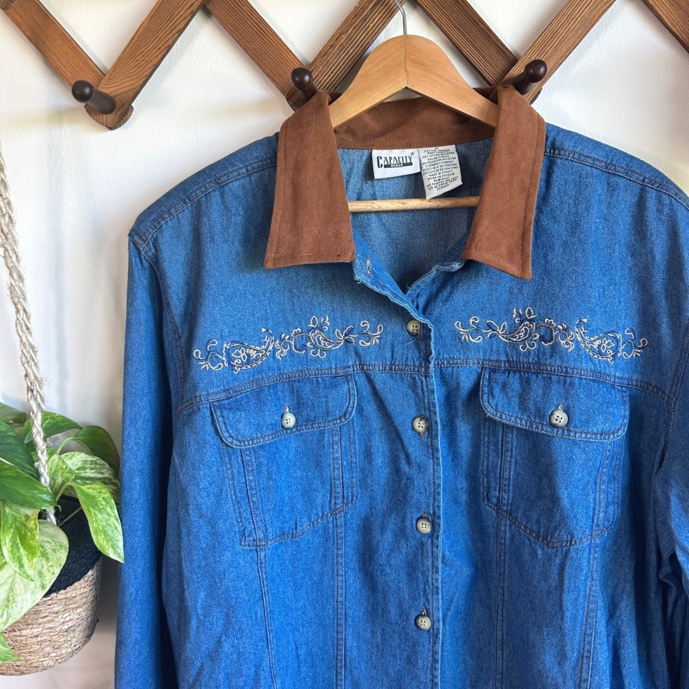 Capacity Woman Denim Embroidered Button Down Shirt Western Boho Vintage Size 2x